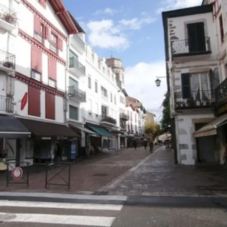 Midi - Saint-jean-de-luz, 1 Bedroom, 4 Persons Saint-Jean-de-Luz