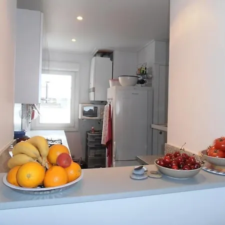 Midi - Saint-jean-de-luz, 1 Bedroom, 4 Persons Saint-Jean-de-Luz